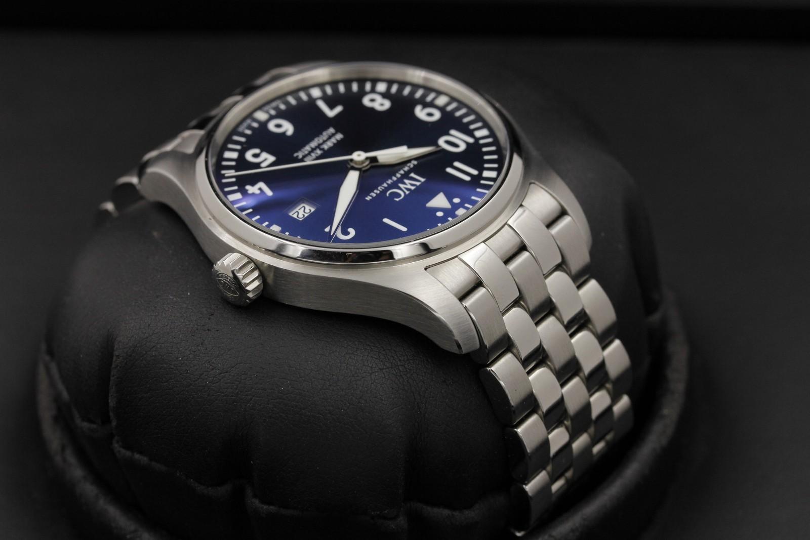 Watch Image 4