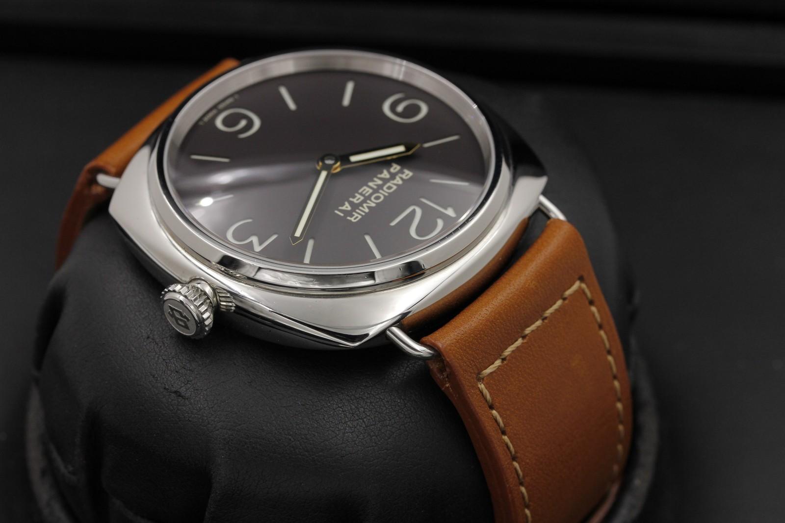 Watch Image 4