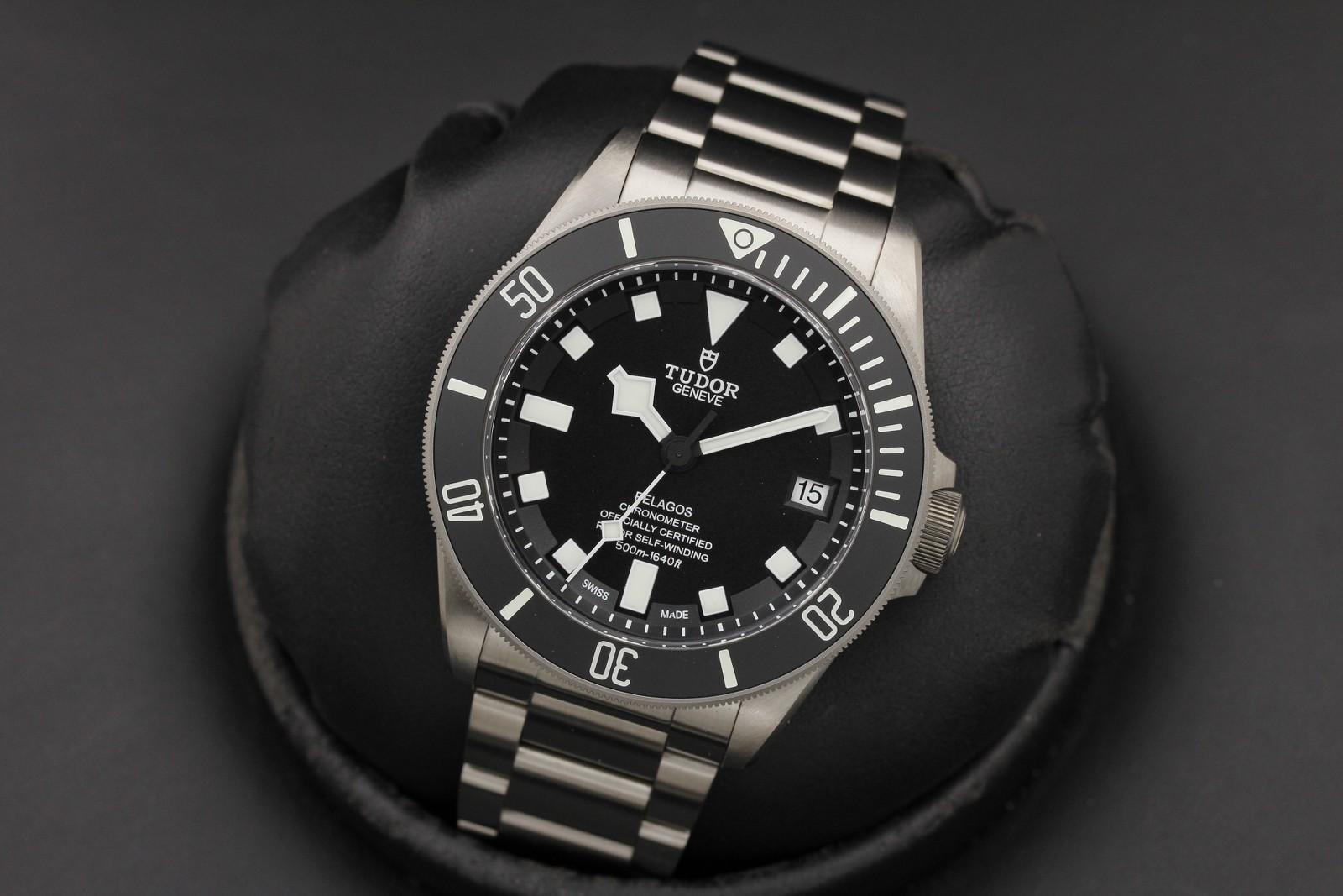 Watch Image 10