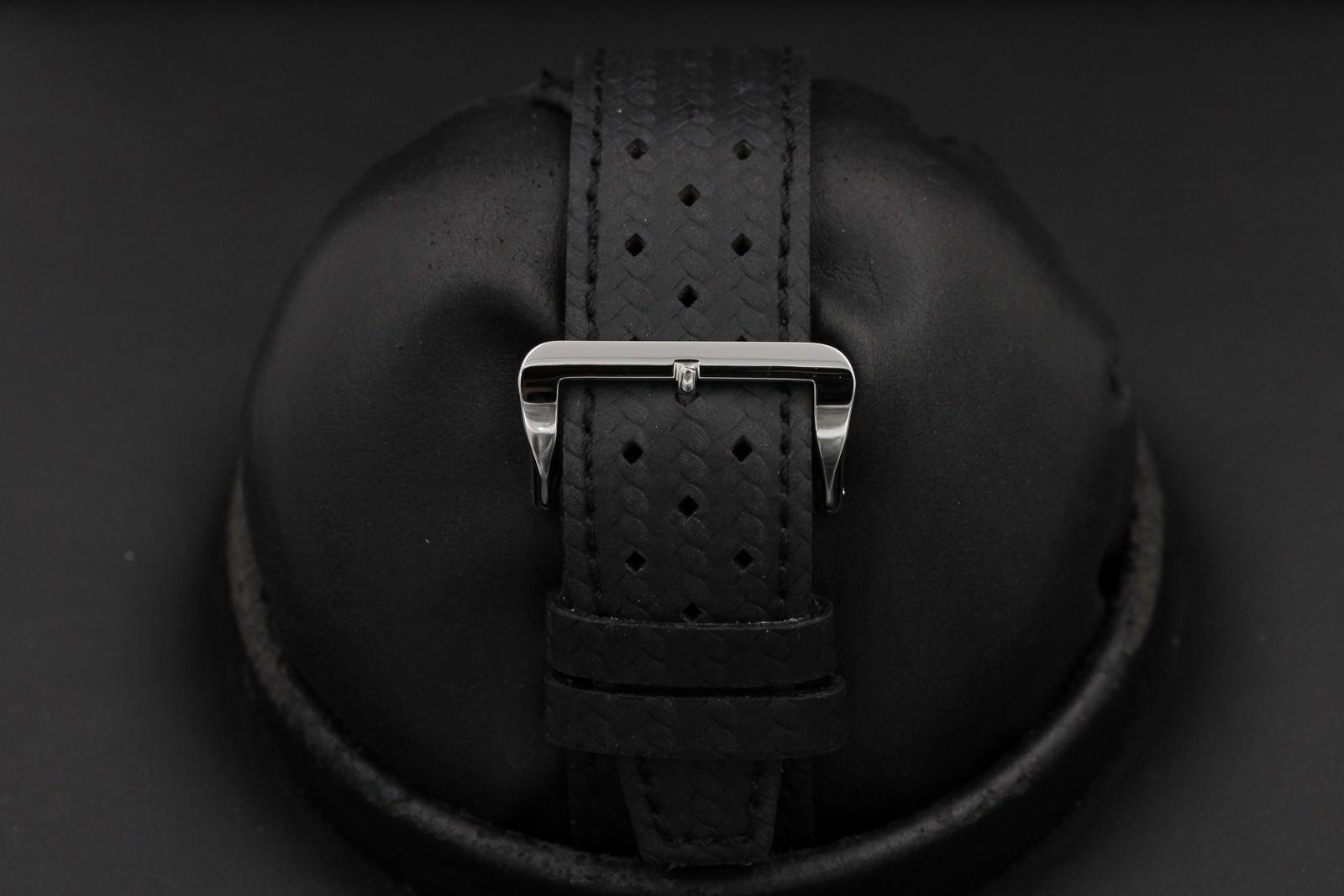 Watch Image 7