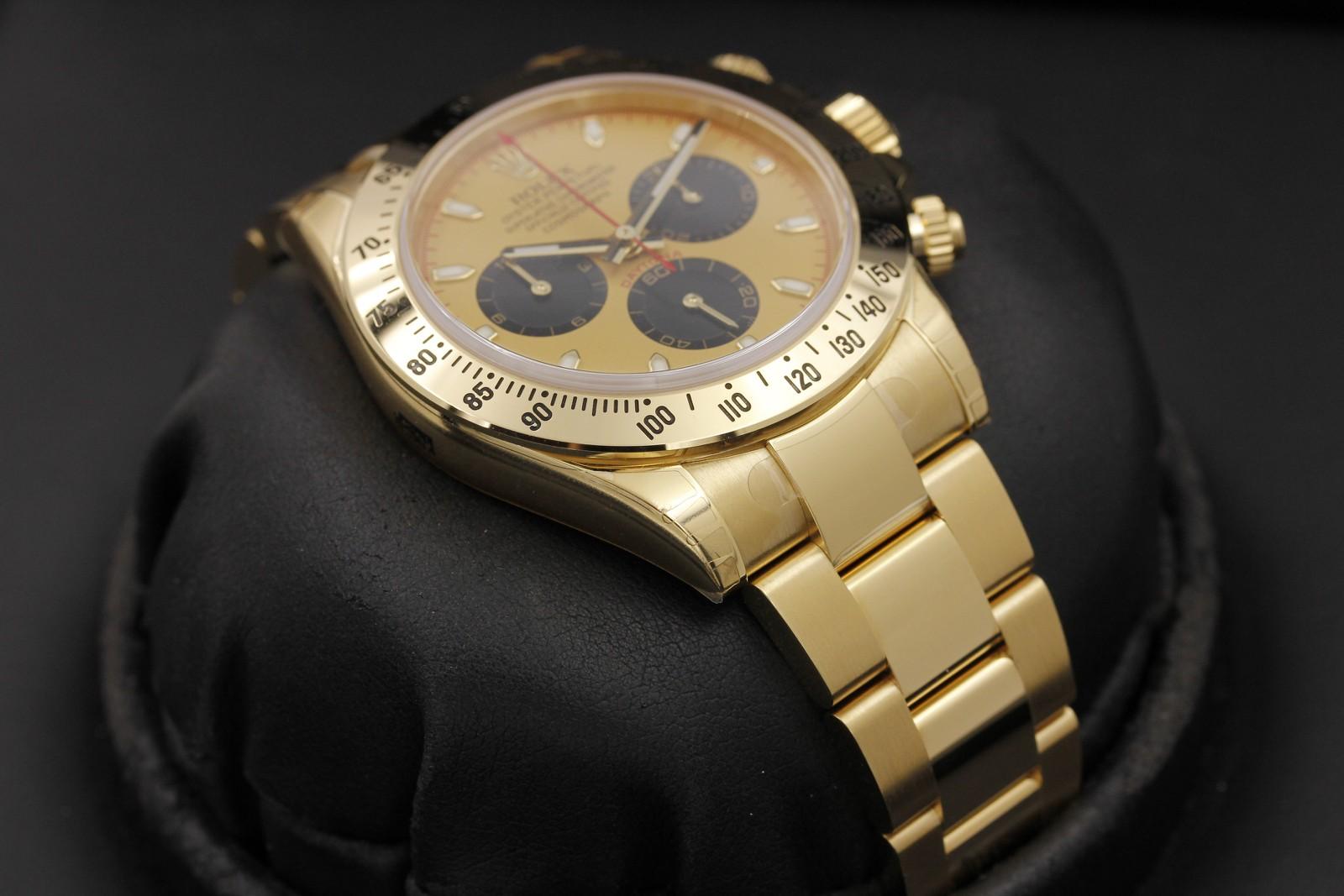 Watch Image 6