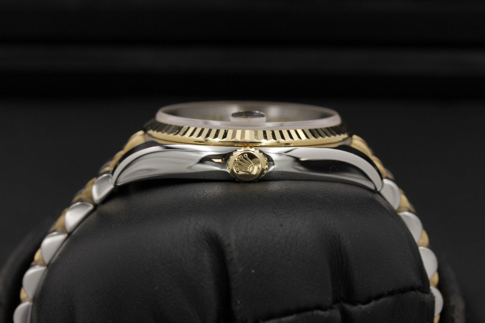 Watch Image 3