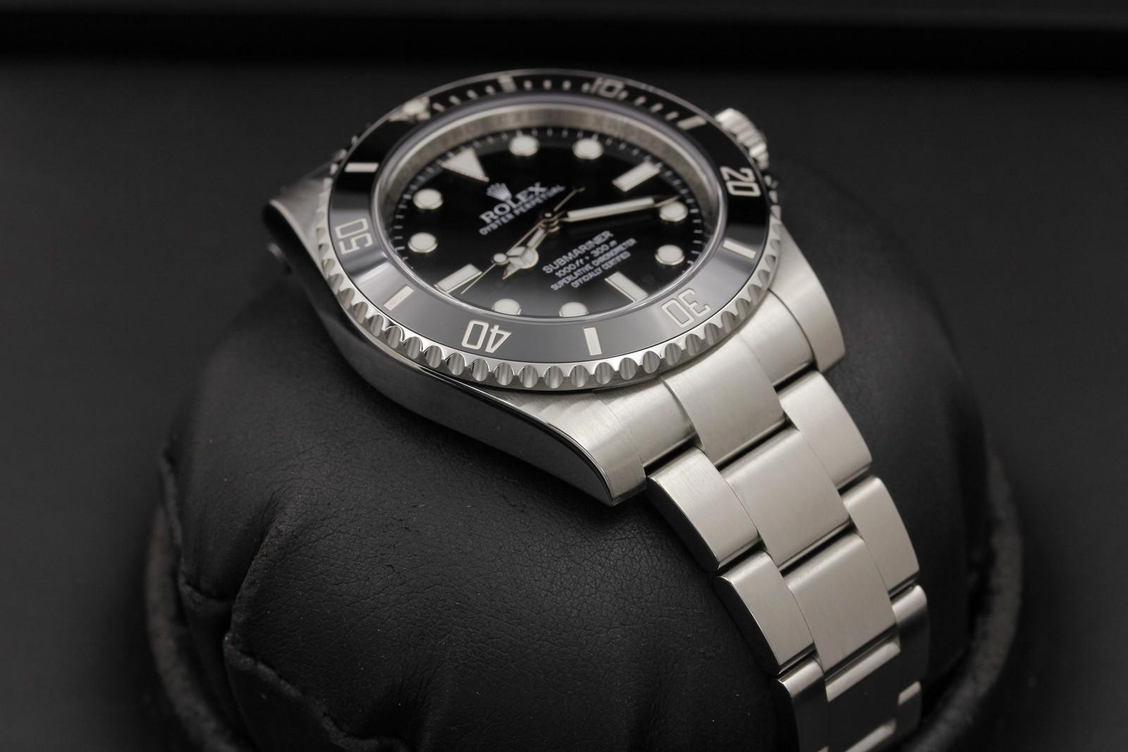 Watch Image 6