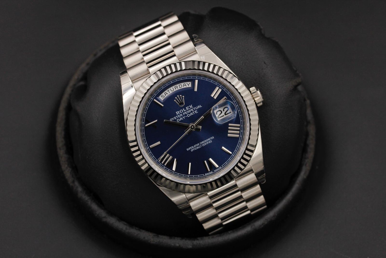 Watch Image 9