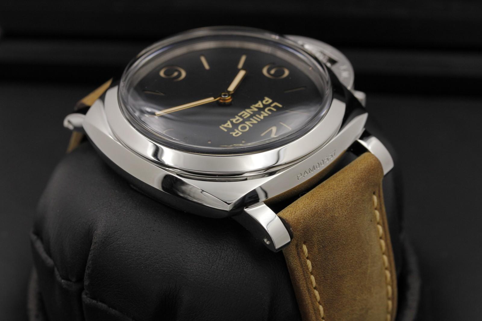 Watch Image 6