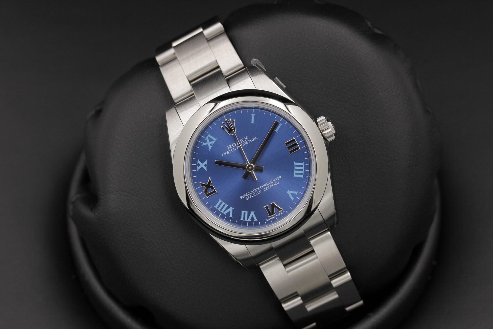 Watch Image 9