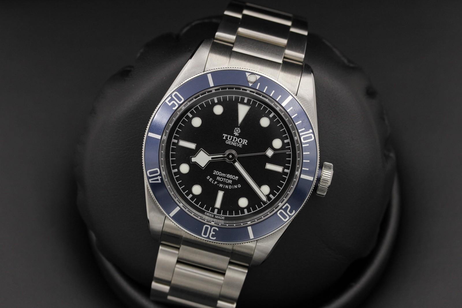 Watch Image 8