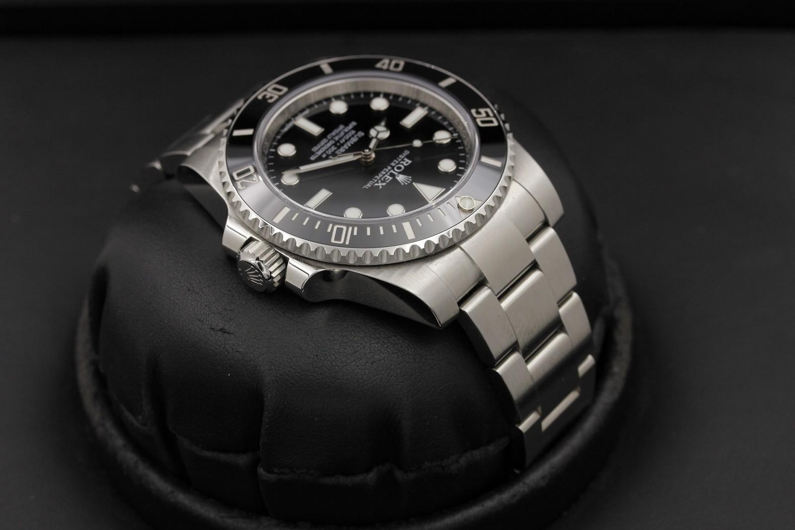 Watch Image 4