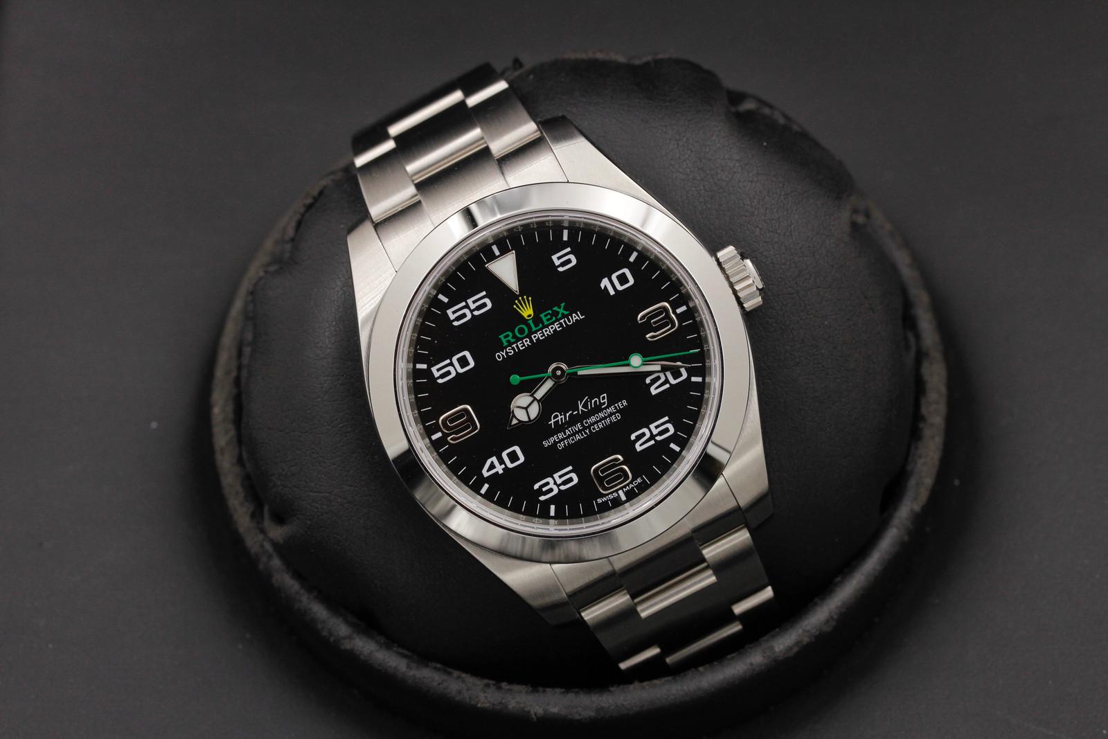 Watch Image 9