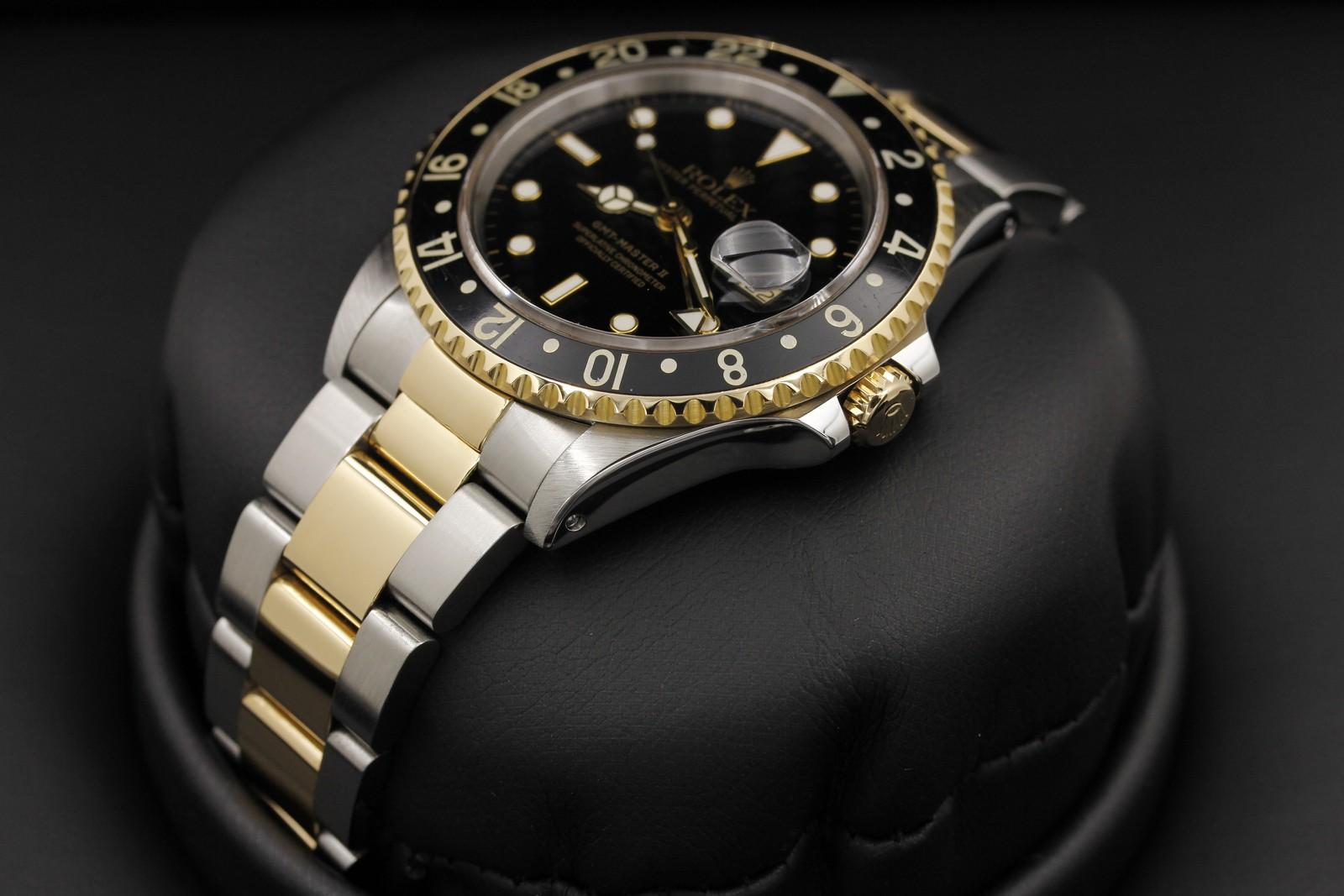 Watch Image 2
