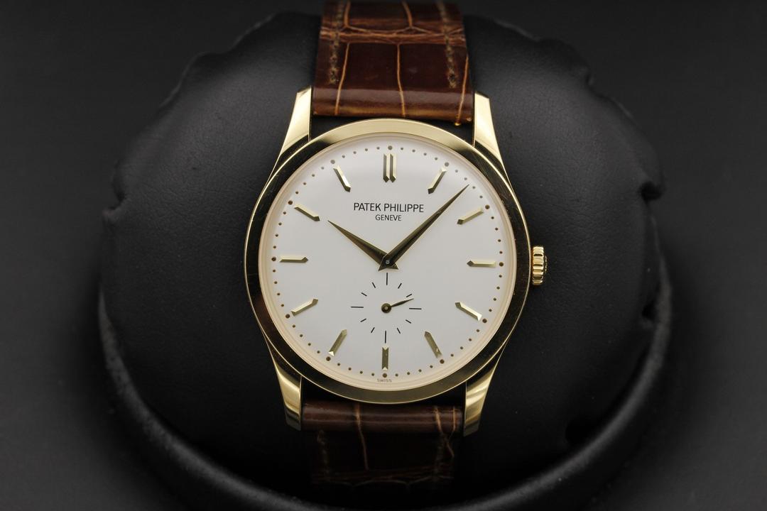 Patek Philippe Calatrava 5196j