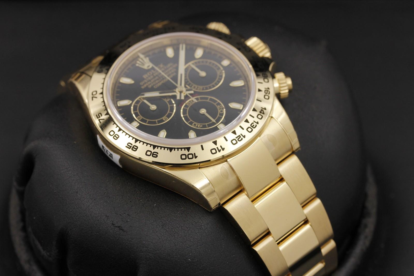 Watch Image 6
