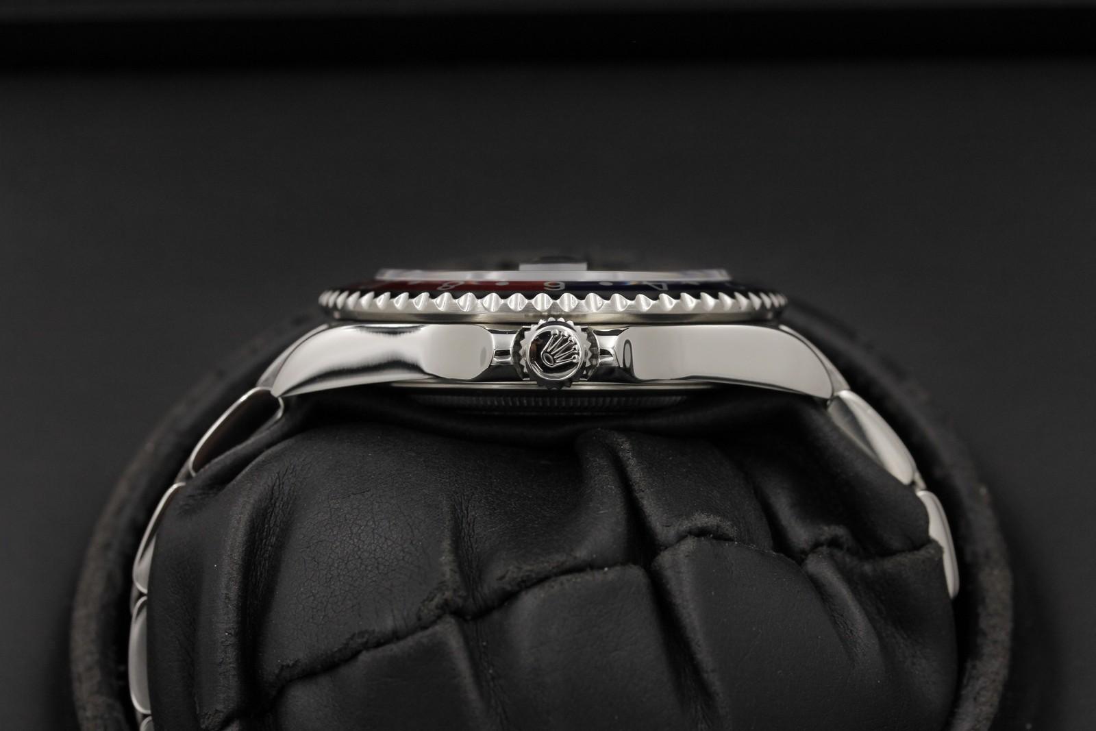Watch Image 3