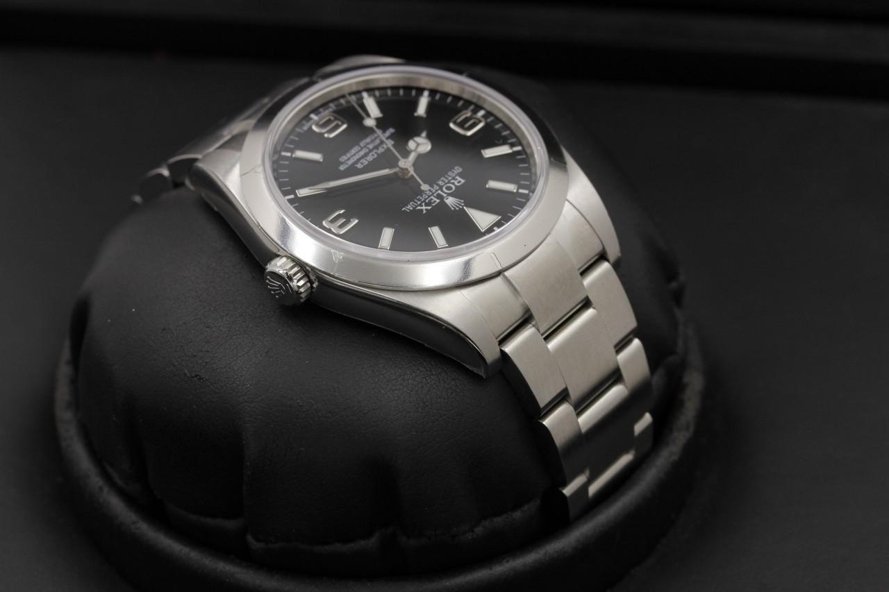 Watch Image 4