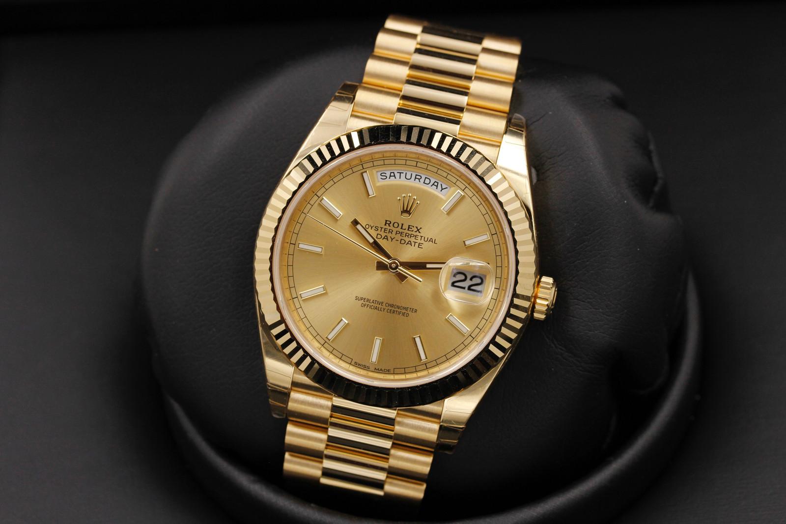 Watch Image 8