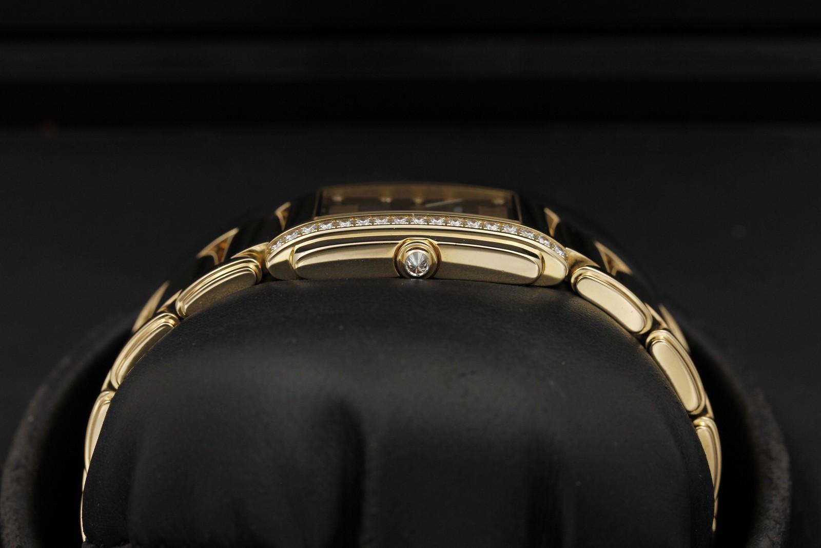 Watch Image 3