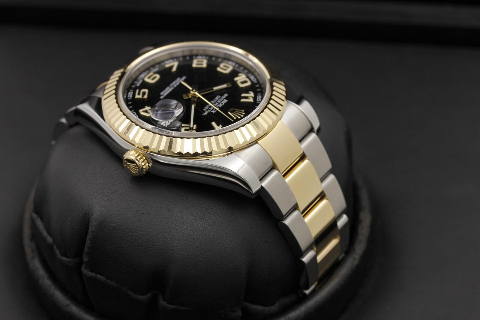 Watch Image 4