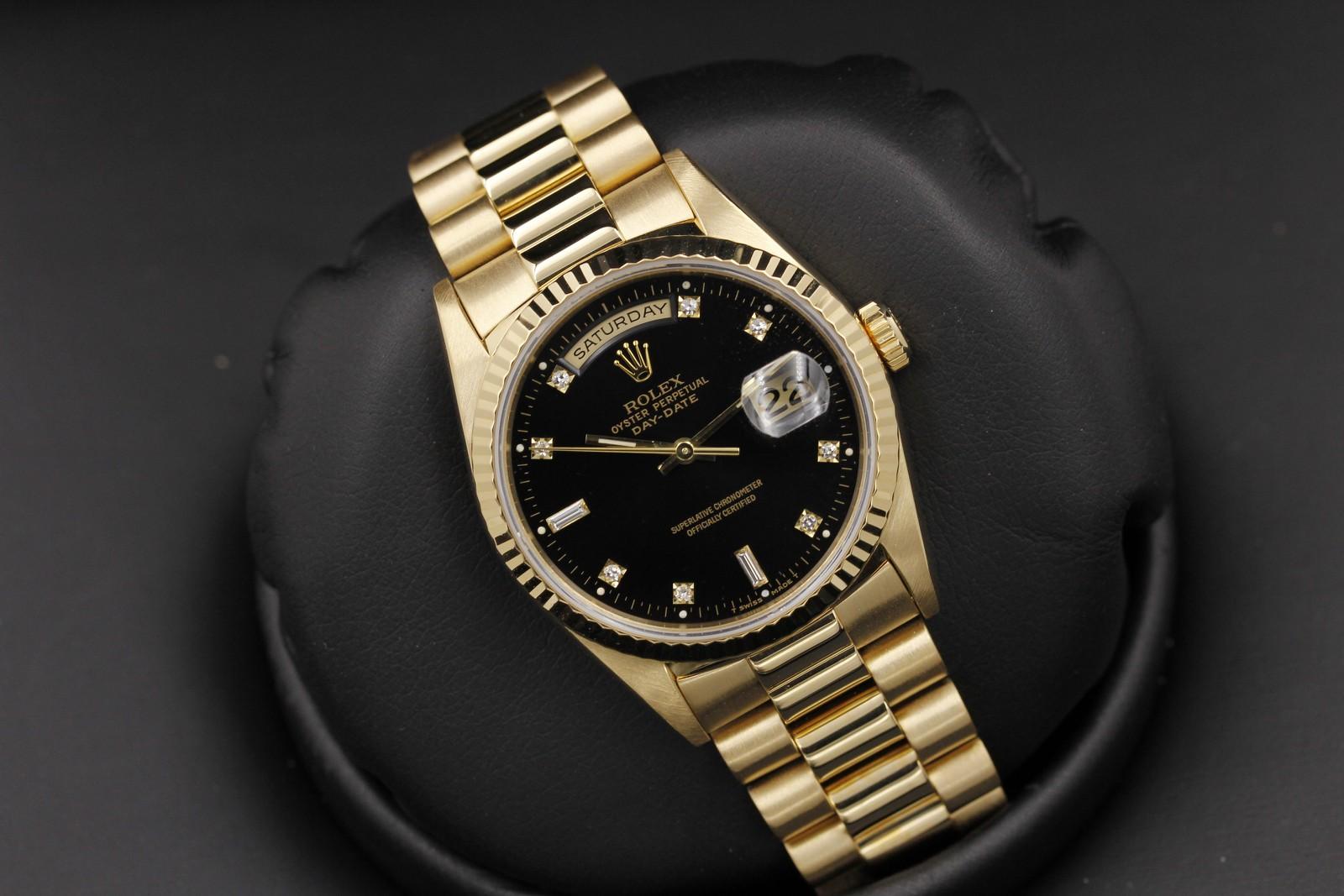 Watch Image 9