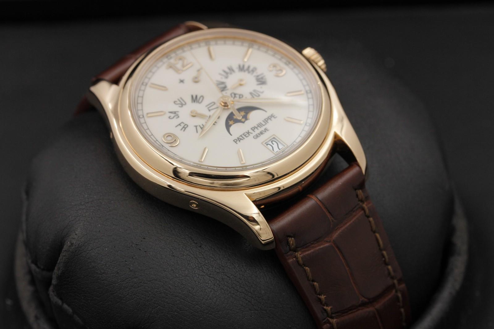 Watch Image 7