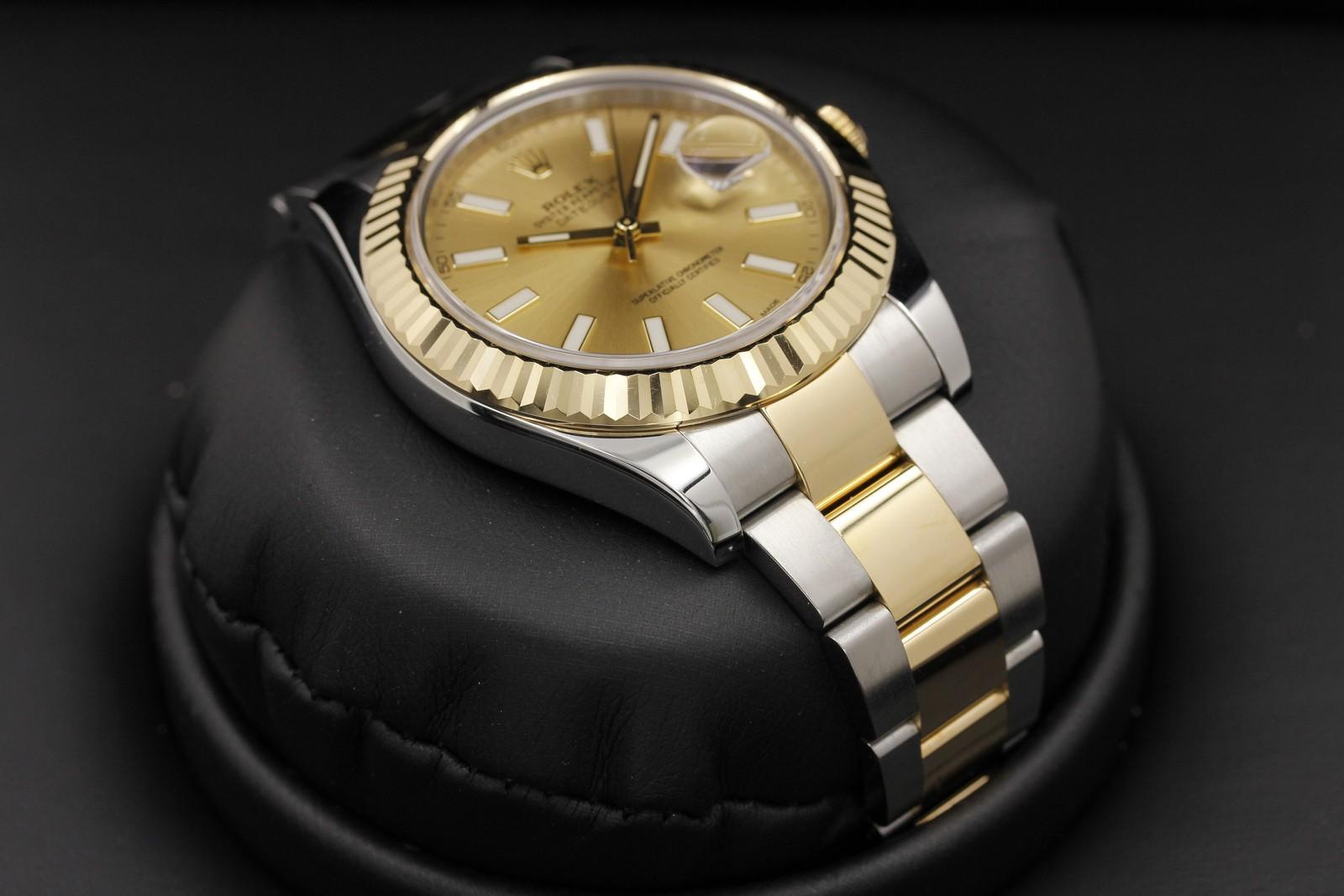 Watch Image 6