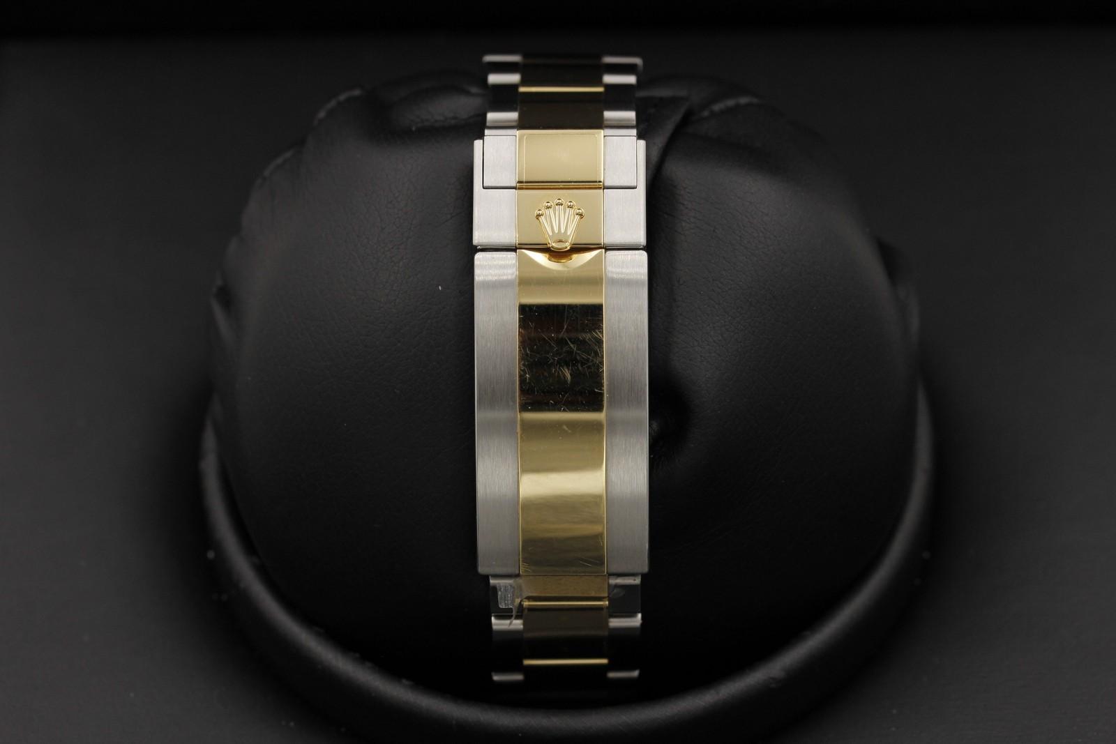 Watch Image 7