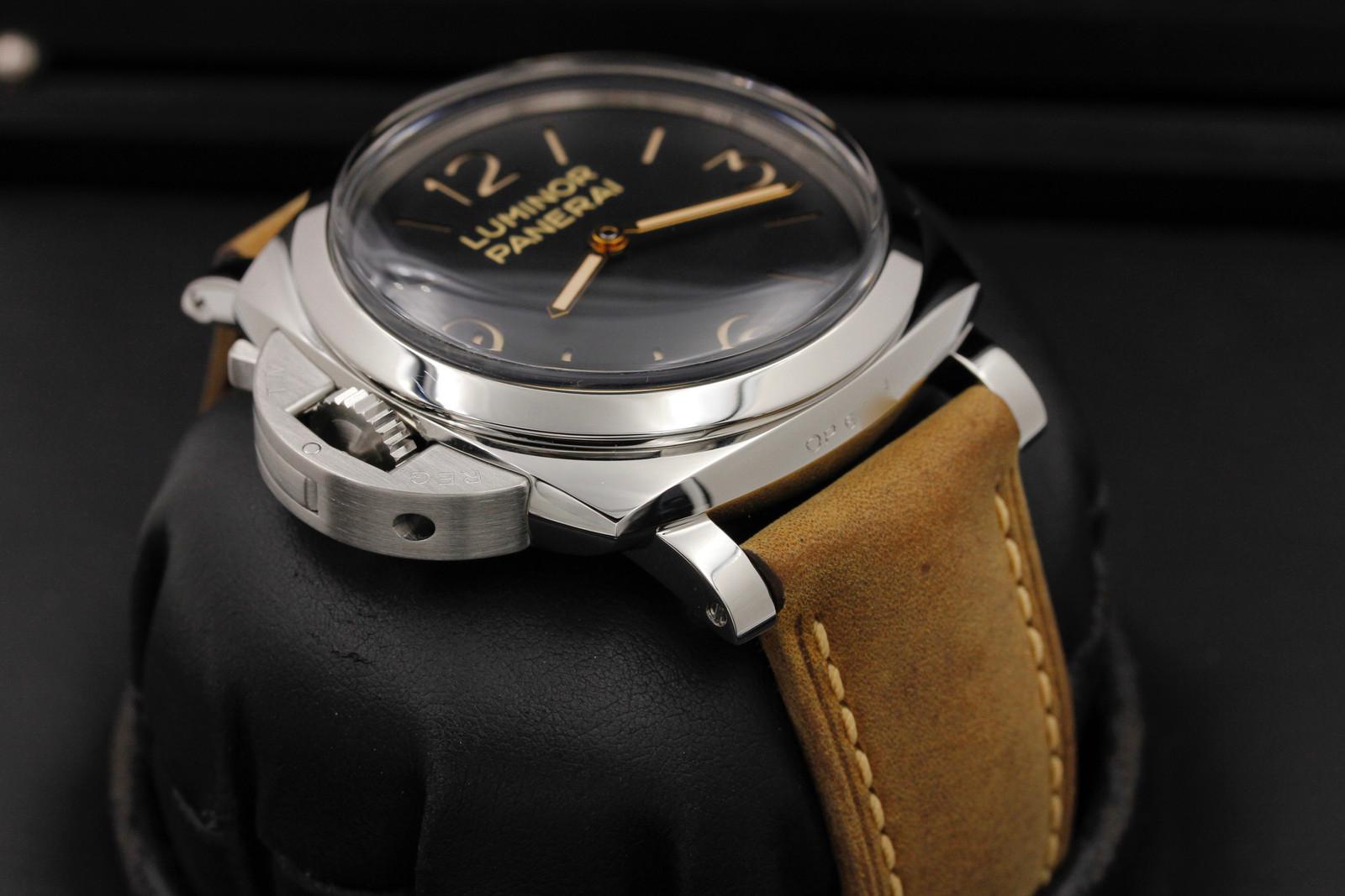 Watch Image 4