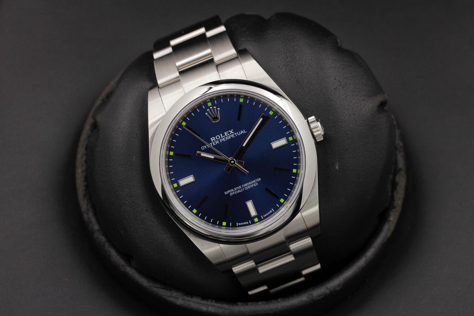 Watch Image 9