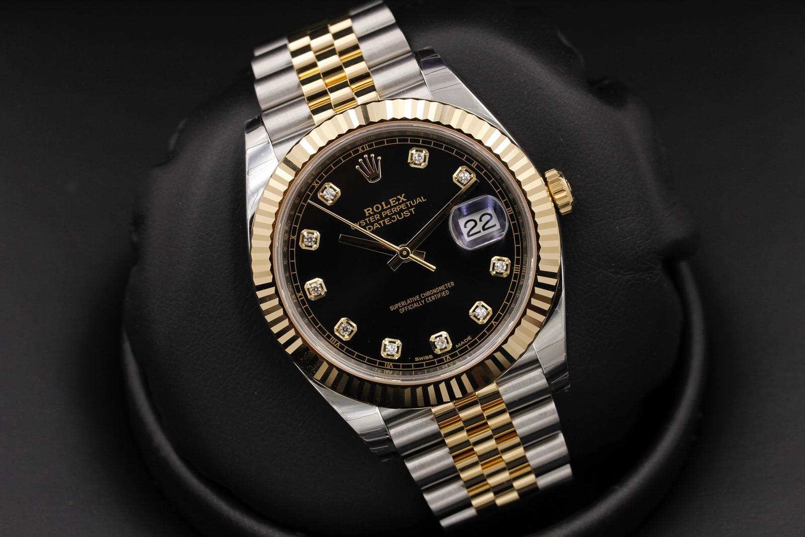 Watch Image 9