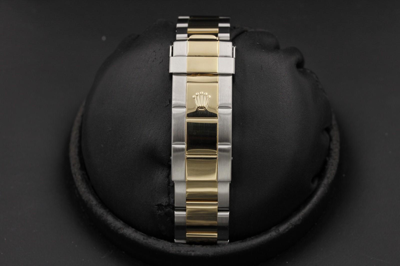 Watch Image 7