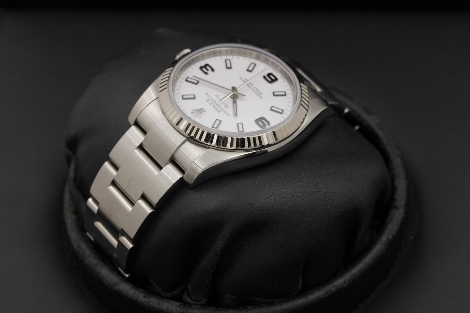 Watch Image 5