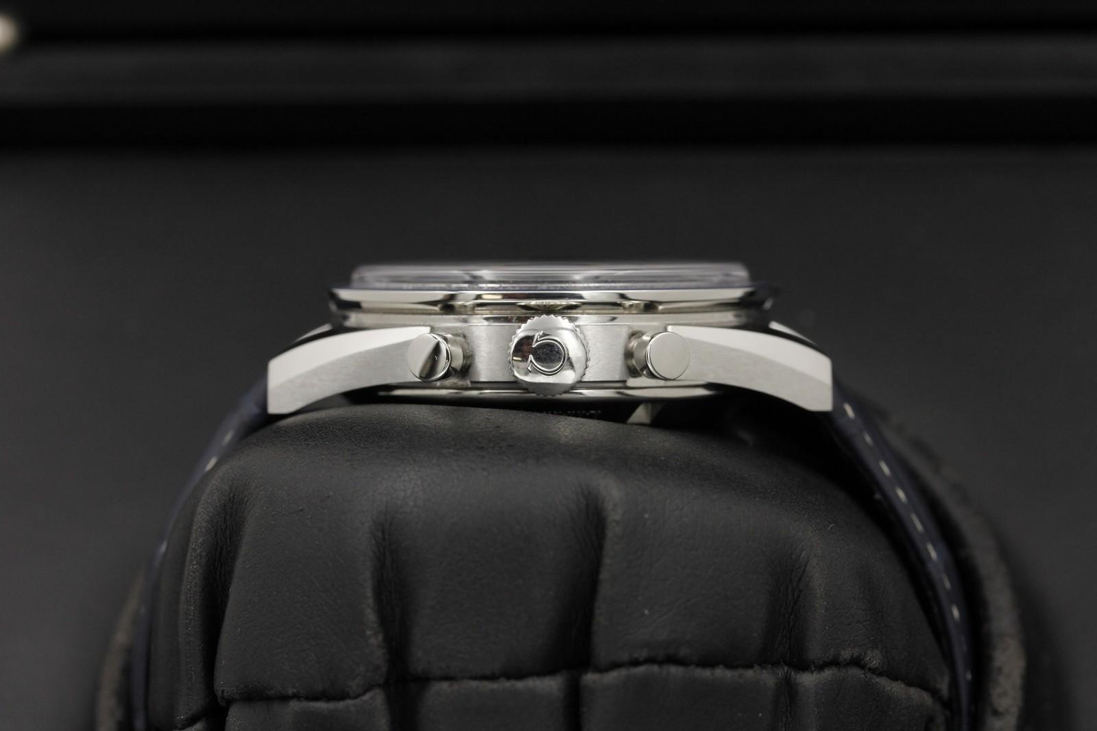 Watch Image 3