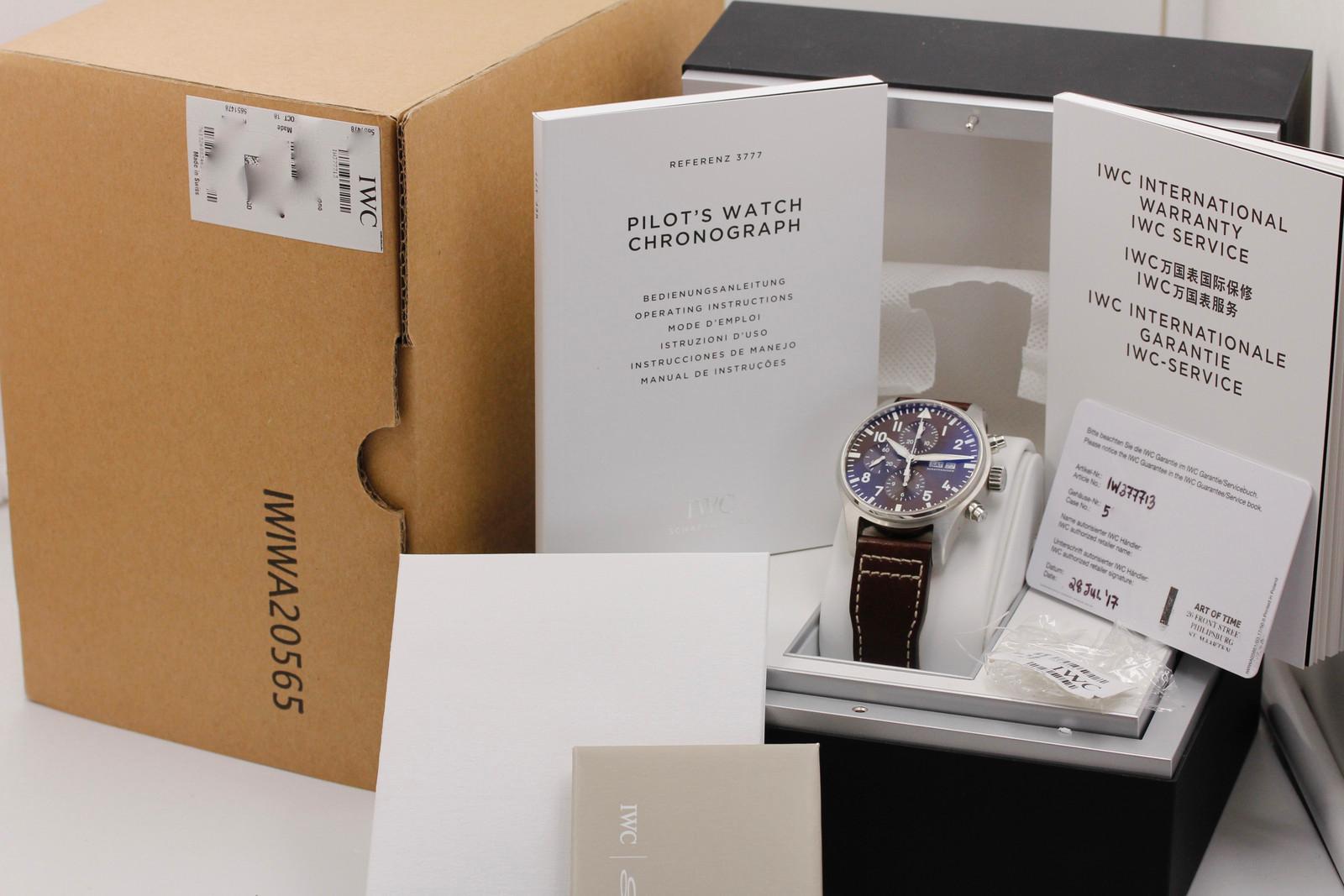 Watch Image 12