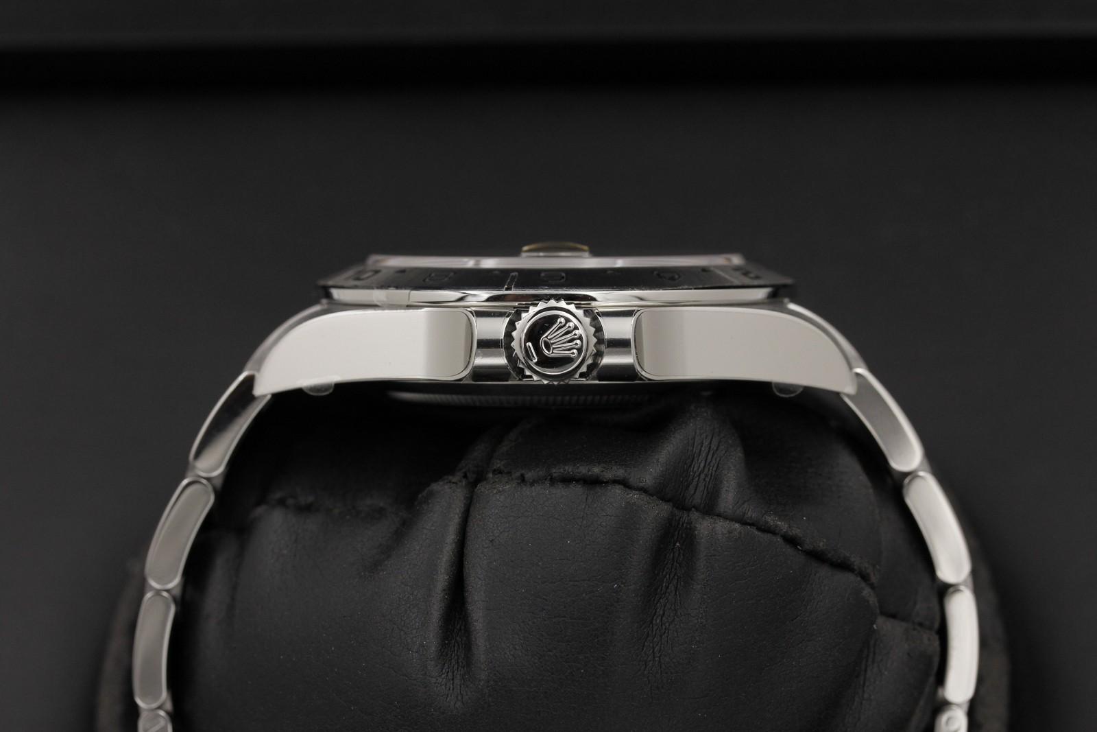 Watch Image 3
