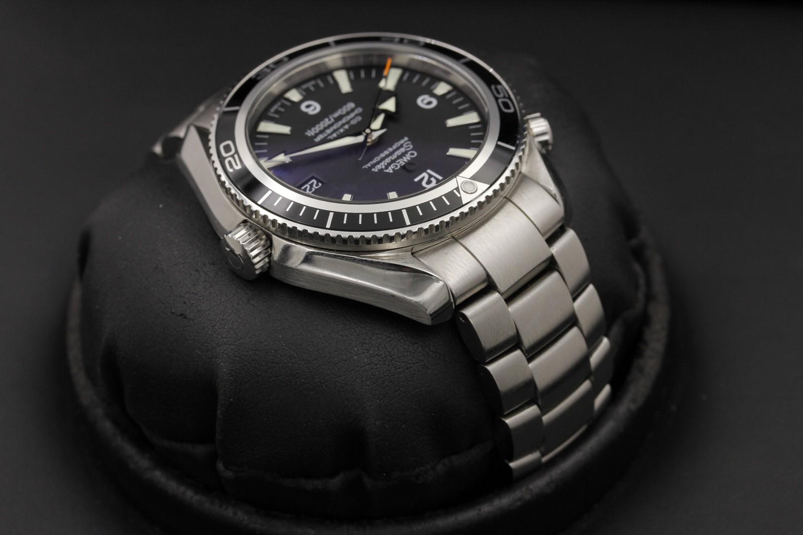 Watch Image 4