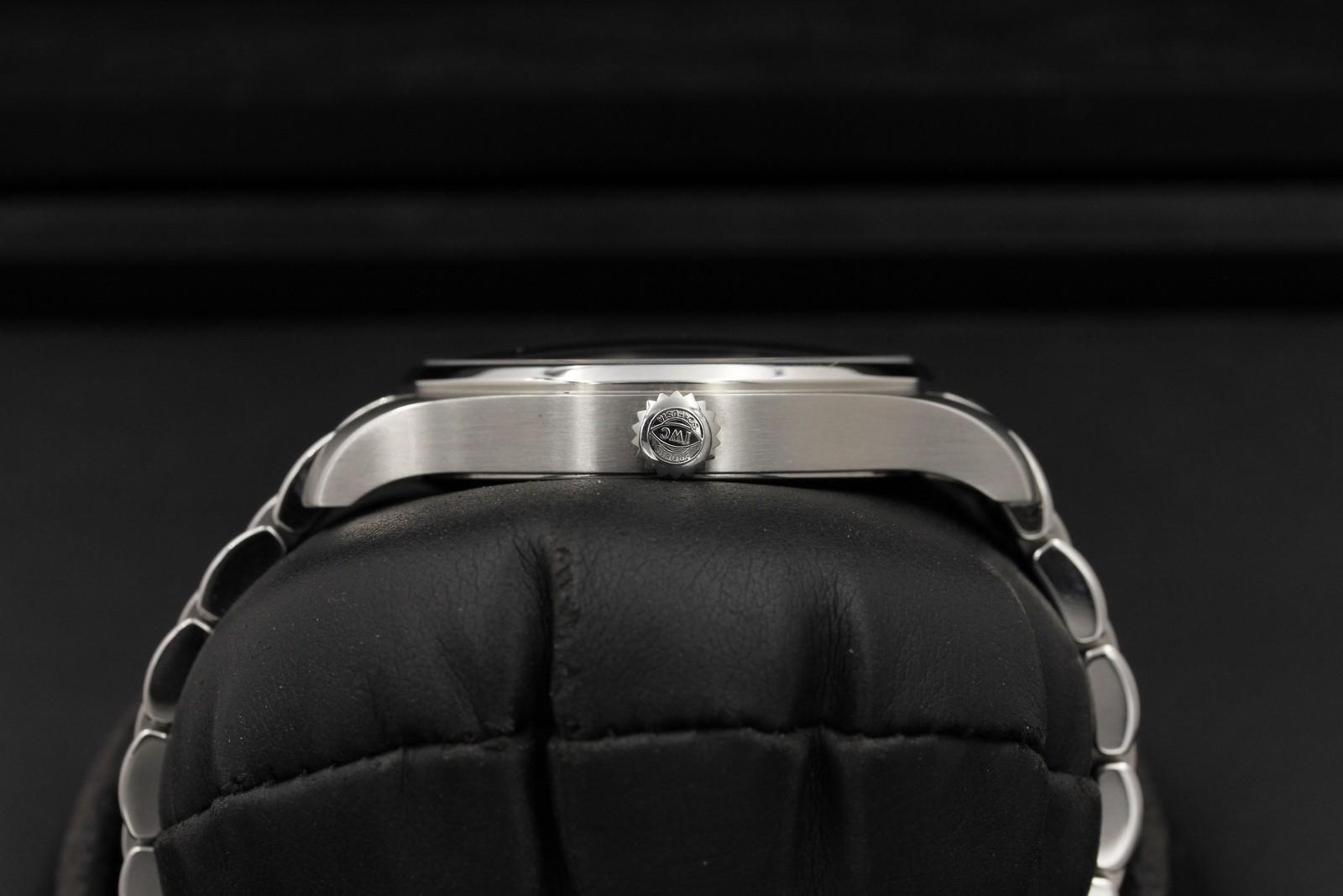 Watch Image 3