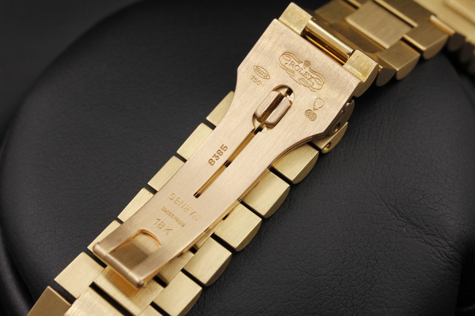 Watch Image 8