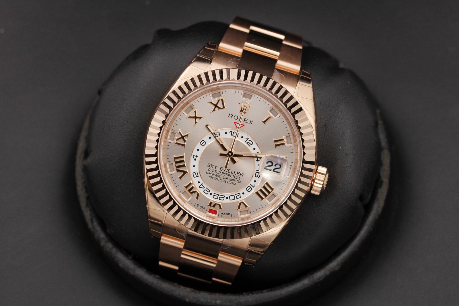 Watch Image 8