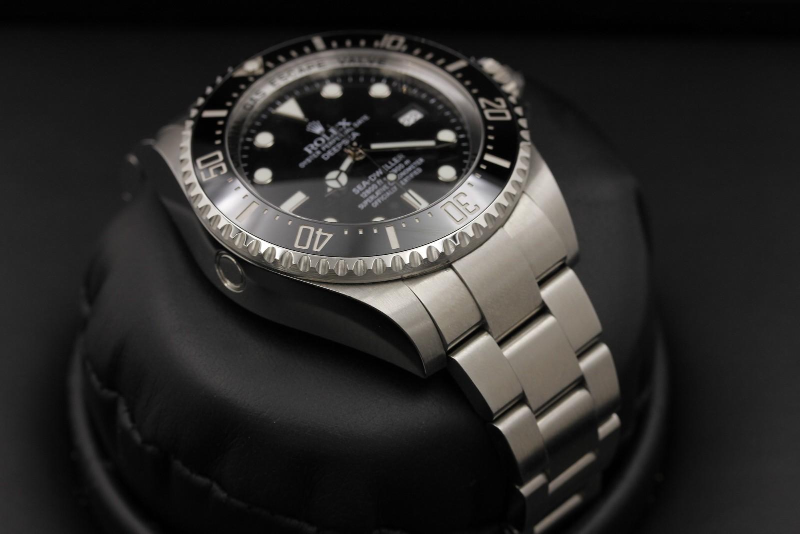 Watch Image 6