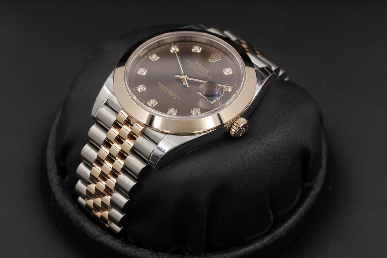 Watch Image 2
