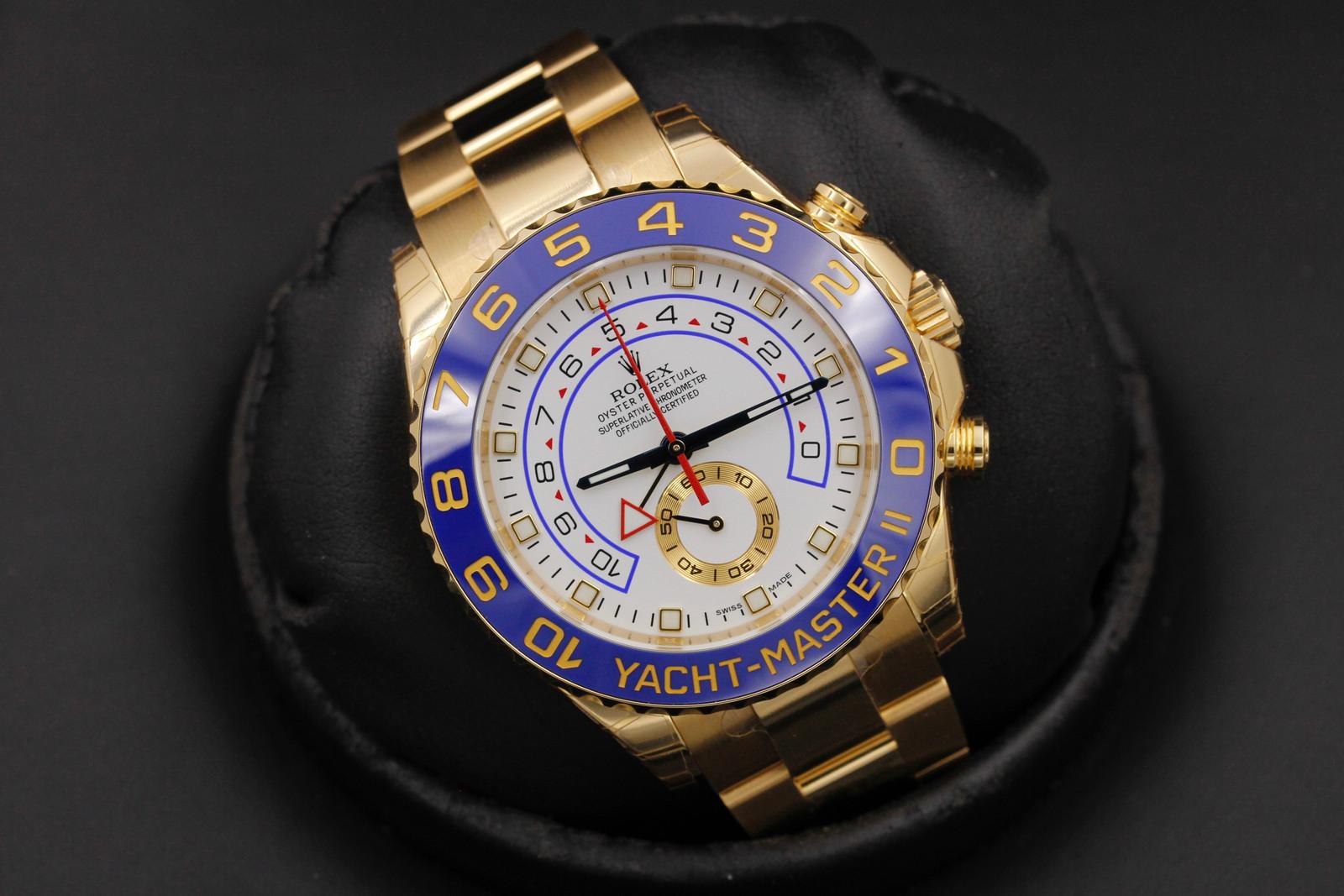 Watch Image 9