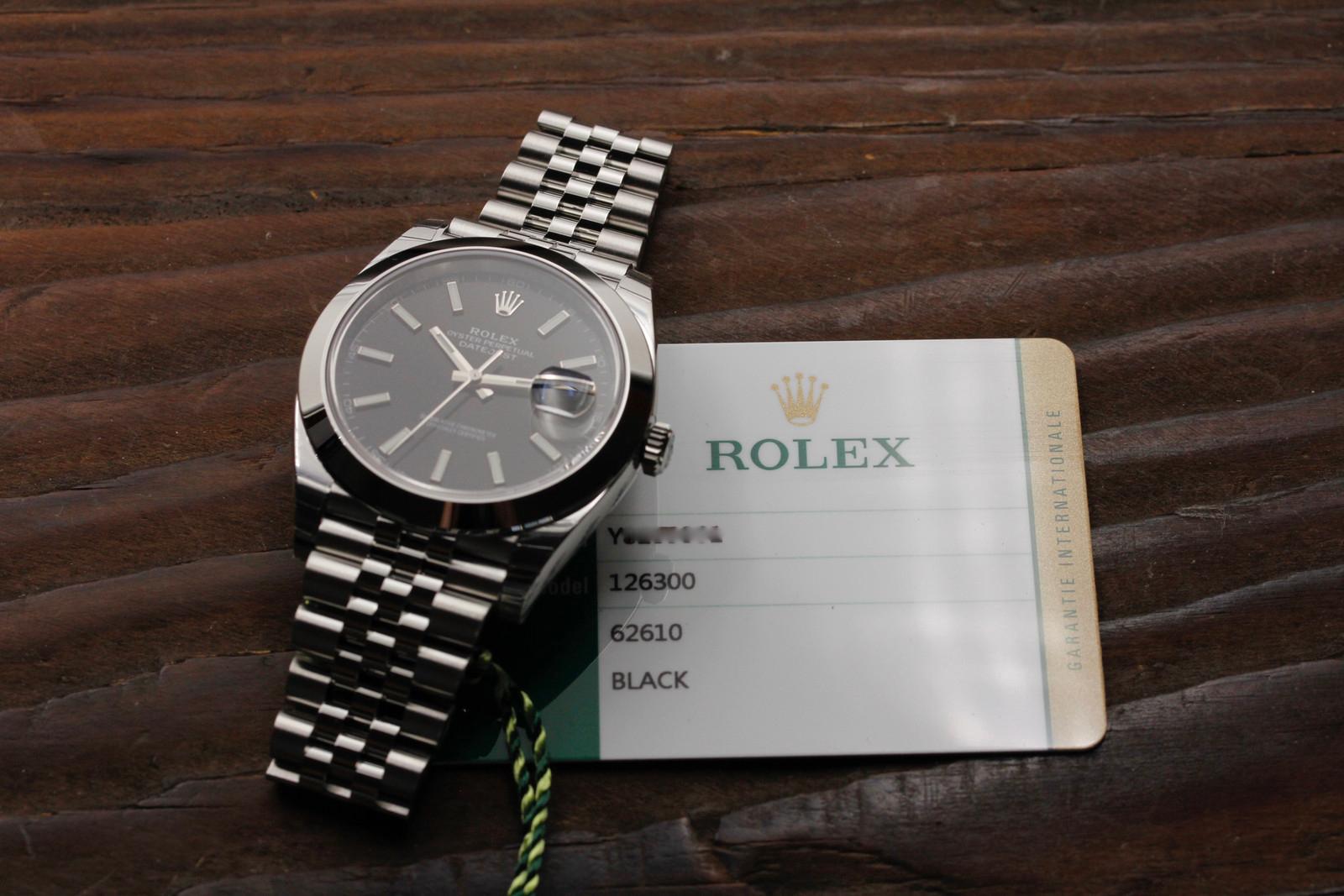 Watch Image 10
