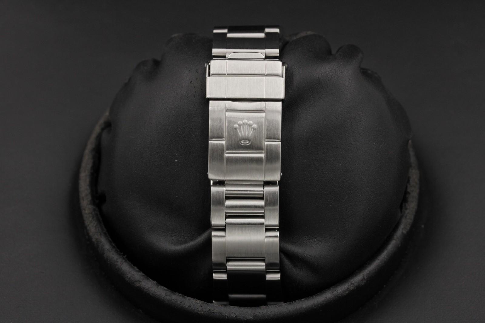Watch Image 7