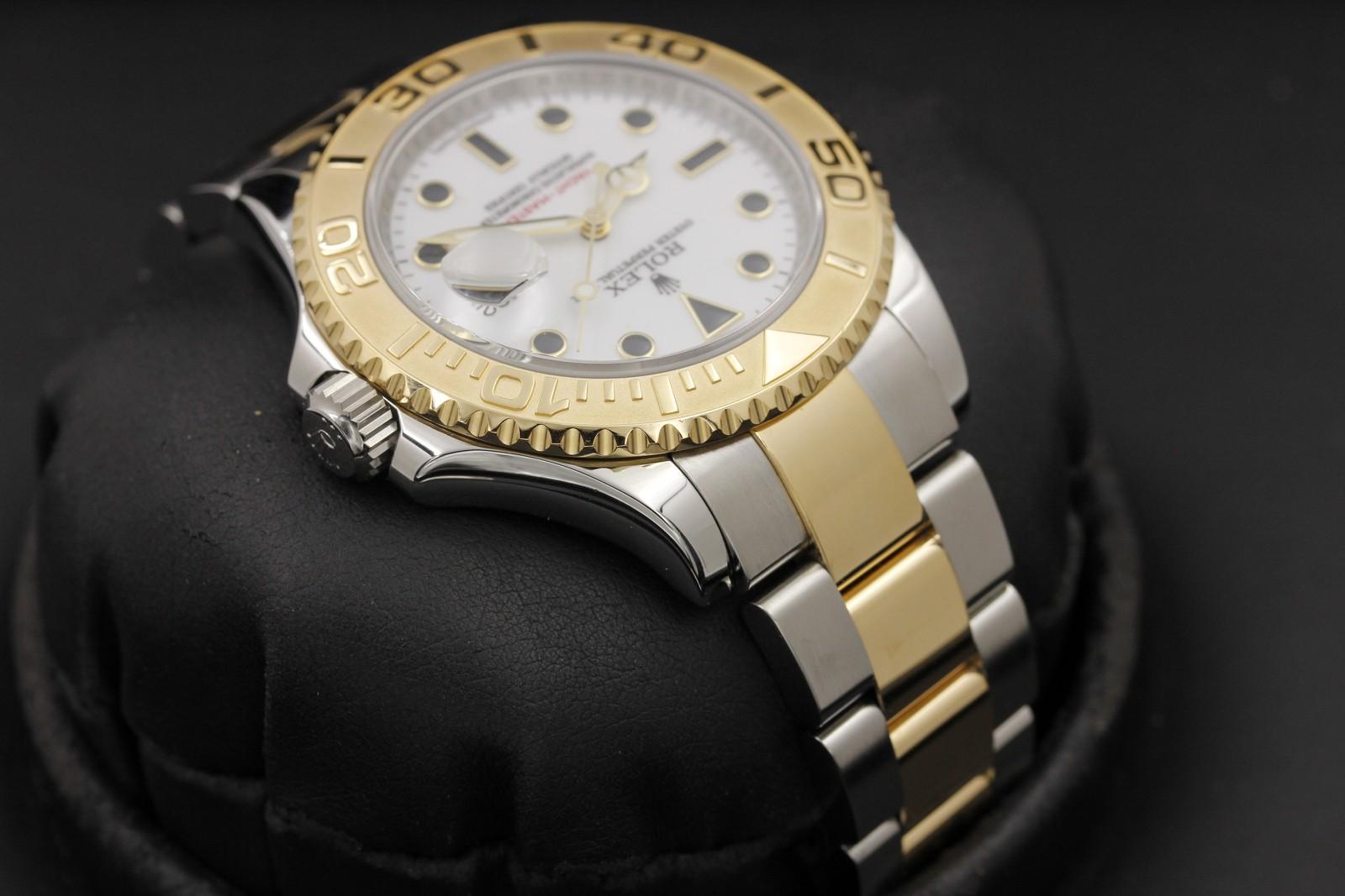 Watch Image 4