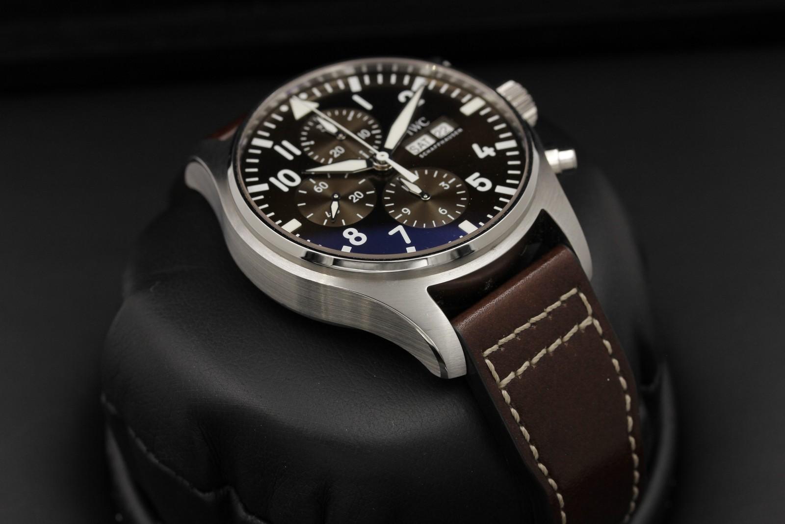 Watch Image 6