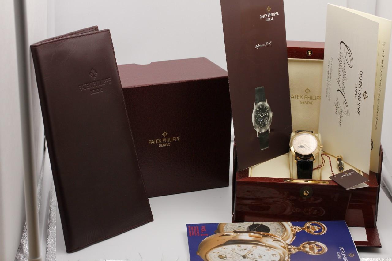 Watch Image 12