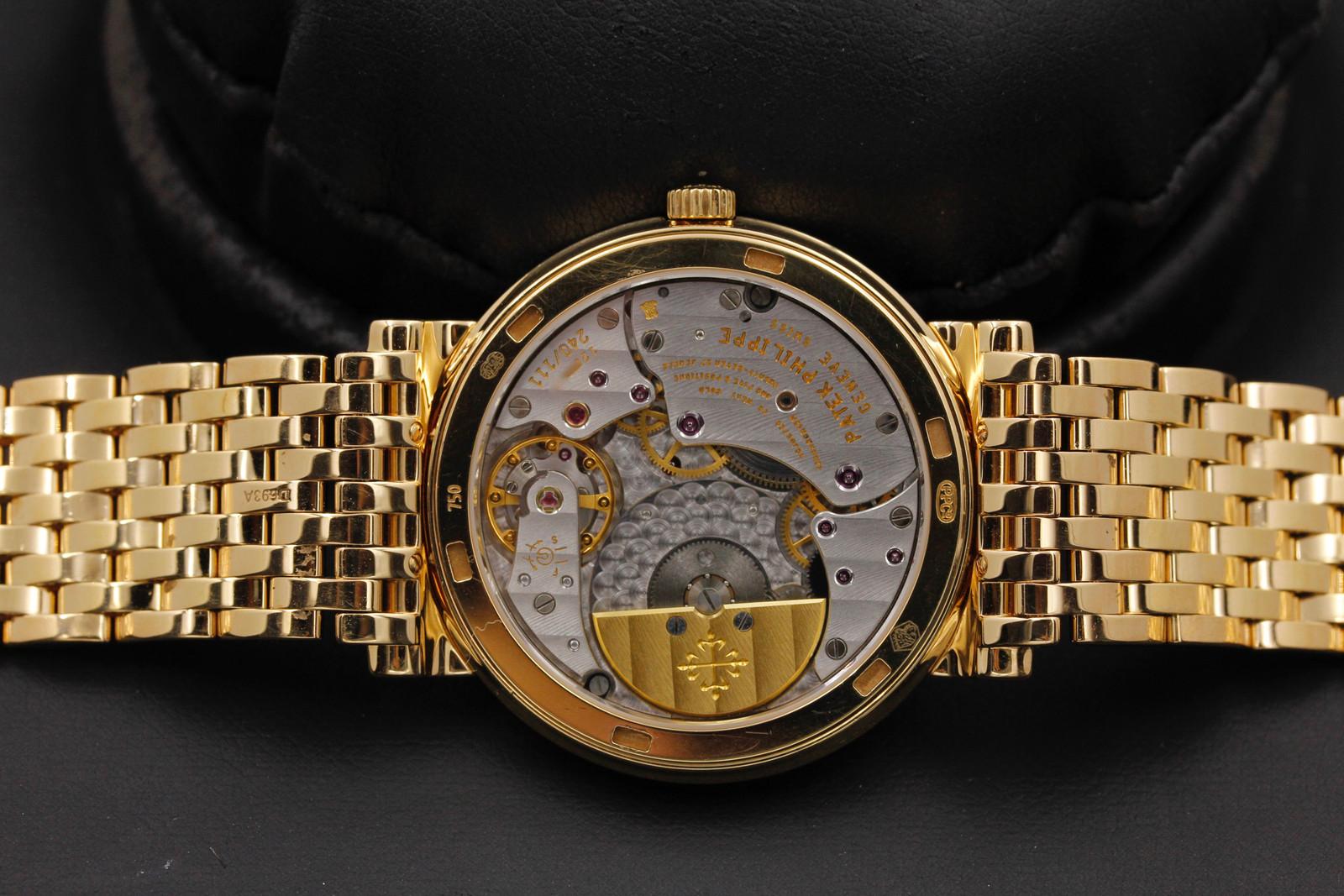 Watch Image 14