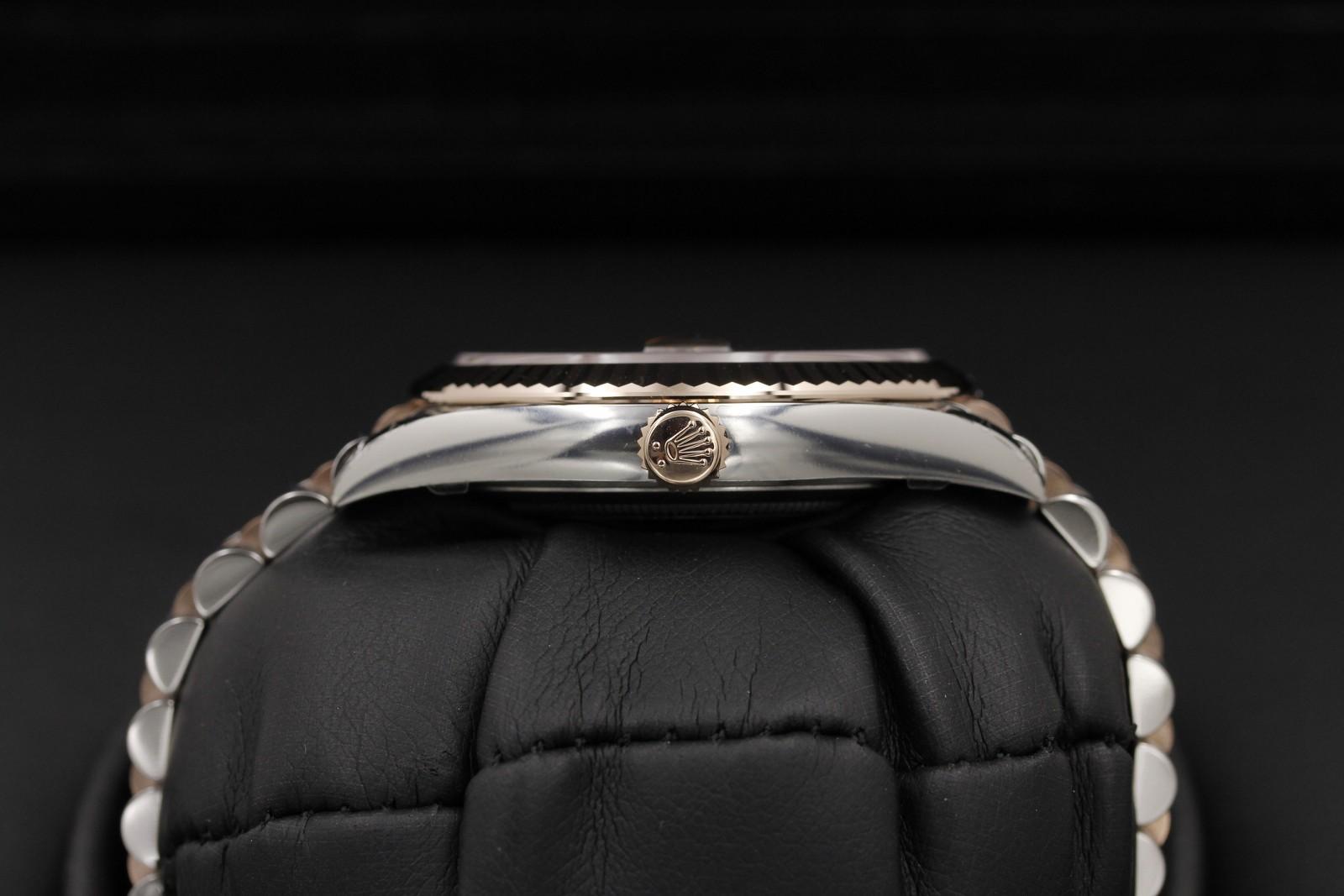 Watch Image 3