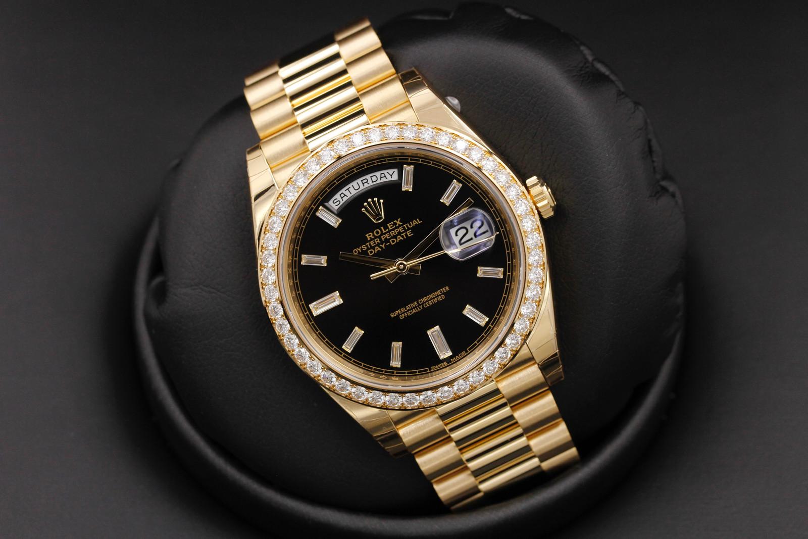 Watch Image 9