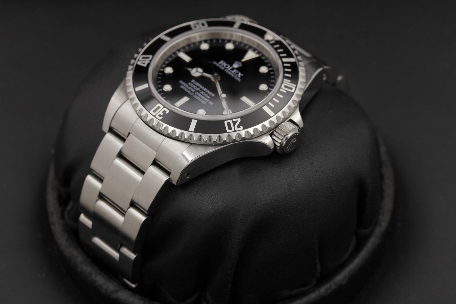 Watch Image 4