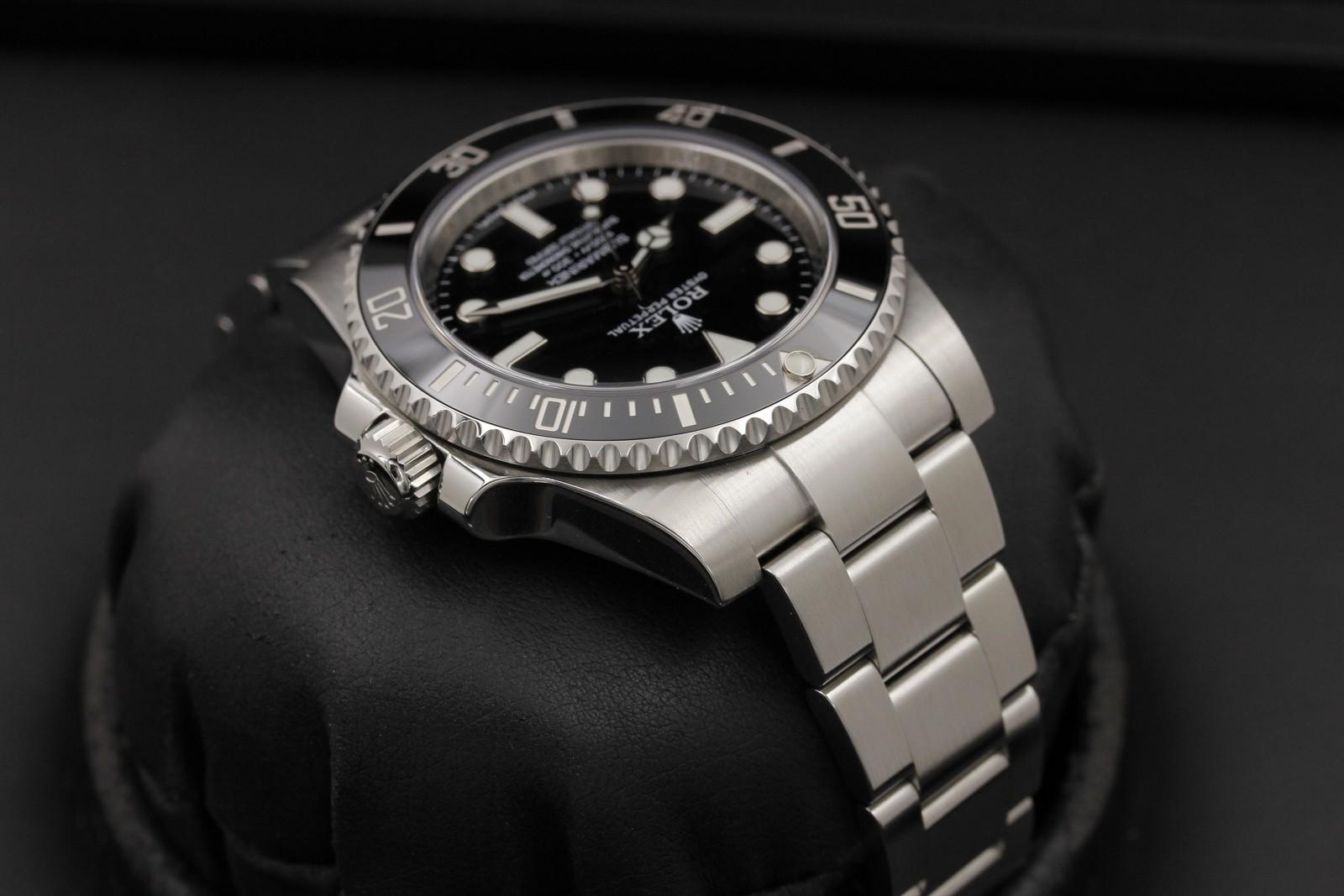 Watch Image 4